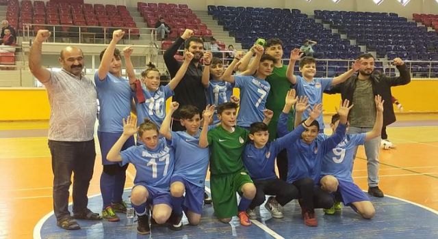 Dumlupınar Ortaokulu yenilgisiz Türkiye finallerinde