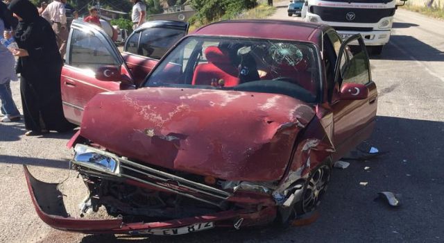 Gümüşhane’de 2 Aracın Karıştığı Kazada 4 Kişi Yaralandı