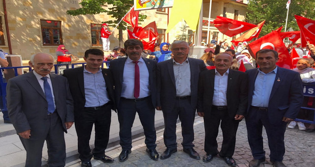 Torul Belediye Başkanı ÖZDEMİR ilk günde okulları ziyaret etti